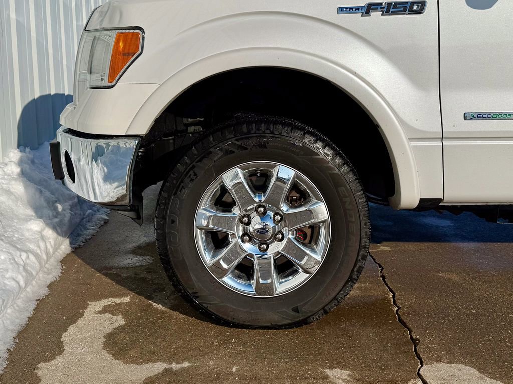 Used 2014 Ford F150 Lariat w/ Lariat Chrome Package image 31