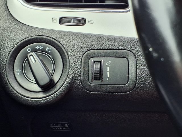 Used 2019 Dodge Journey SE FWD image 17