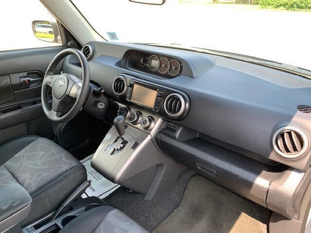 Used 2014 Scion xB Release Series 10.0 image 19