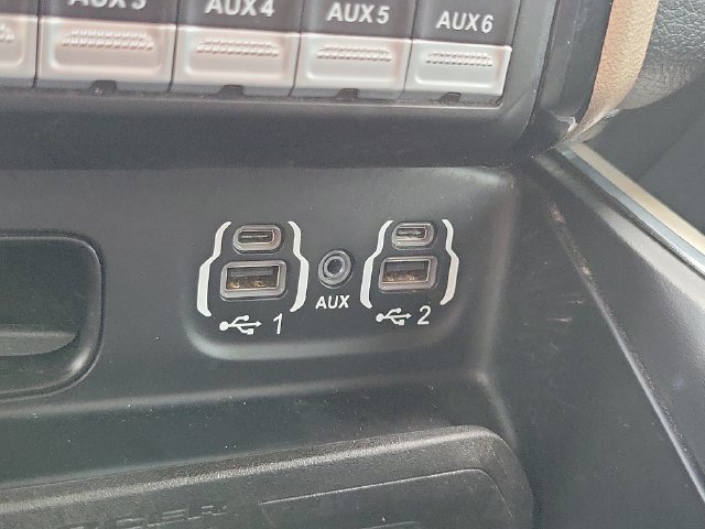 Used 2022 RAM 3500 Laramie AWD/4WD image 25