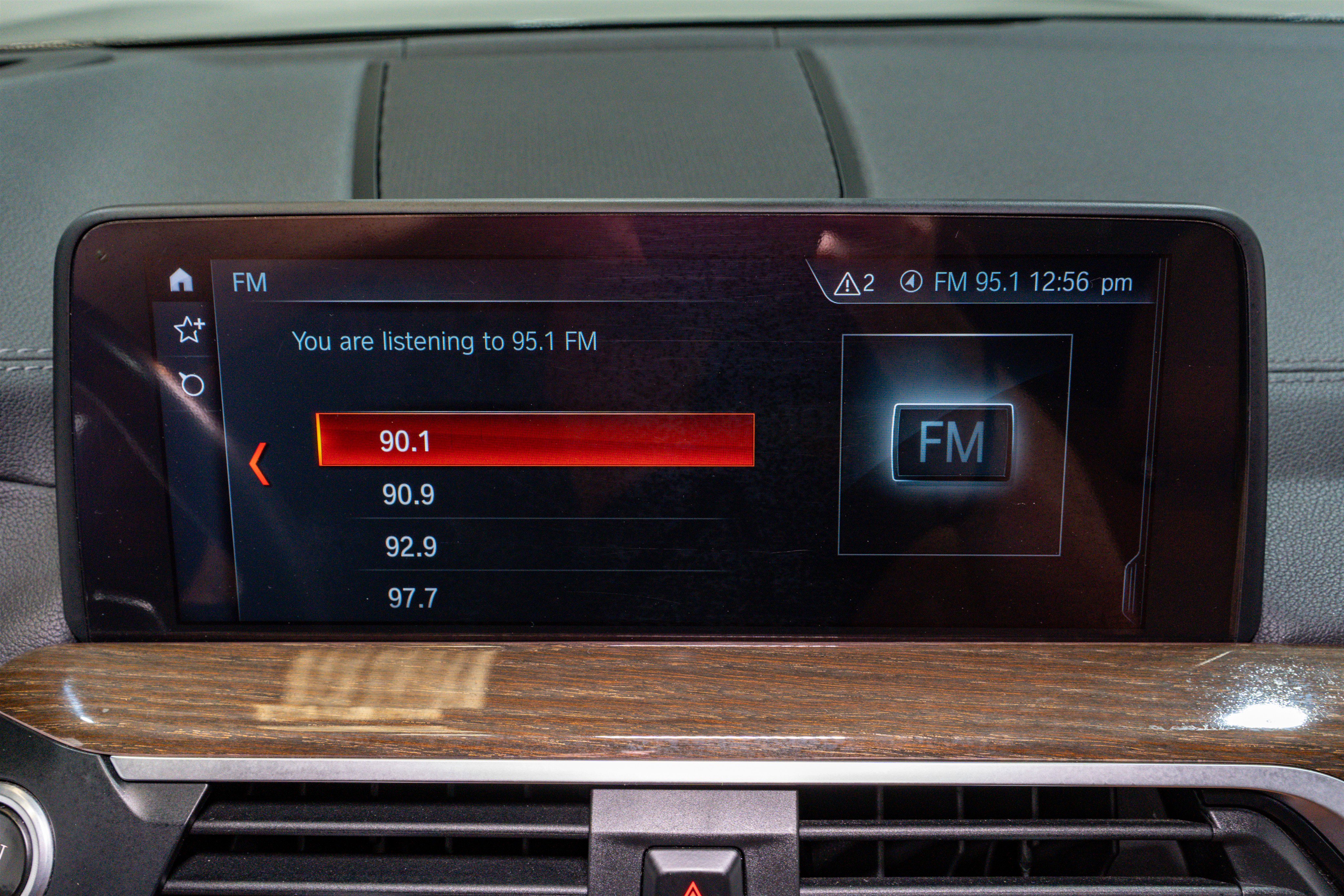 Used 2018 BMW X3 M40i image 21