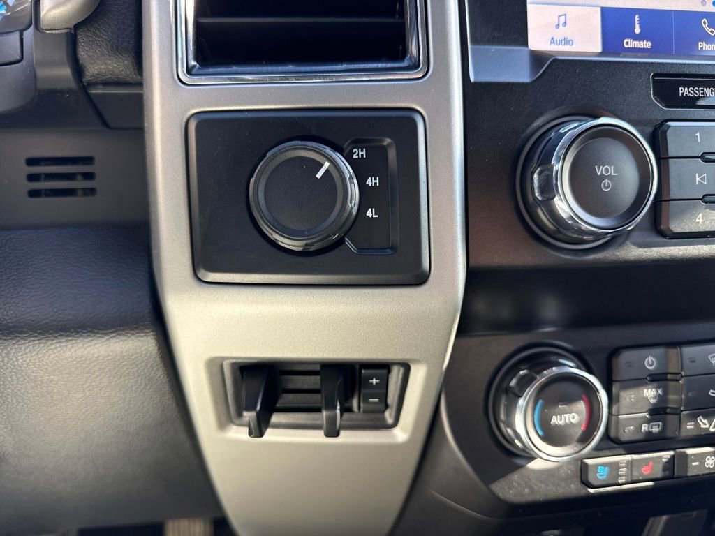 Used 2021 Ford F450 Lariat w/ Lariat Value Package AWD/4WD image 39