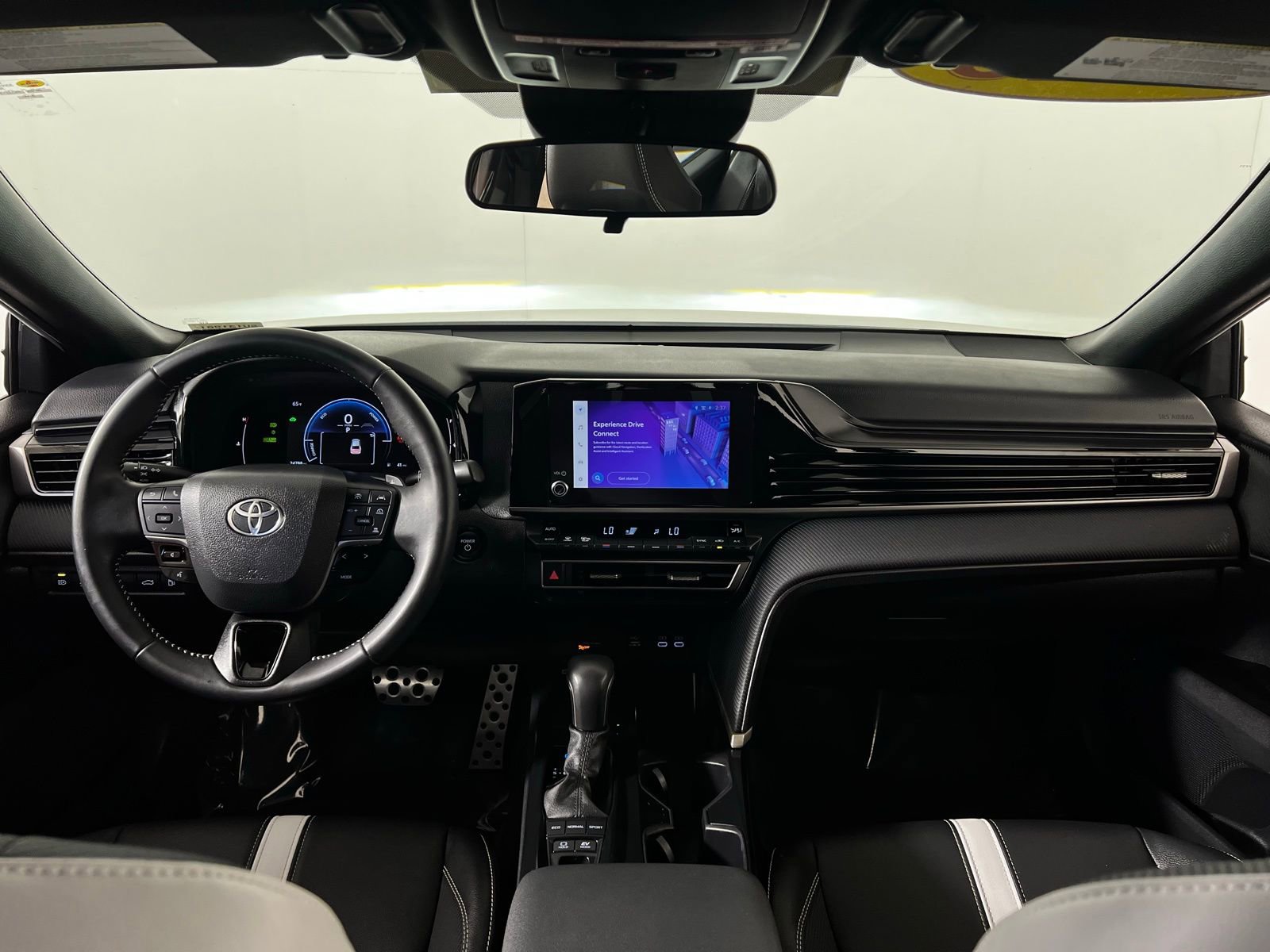 Certified 2025 Toyota Camry SE image 23