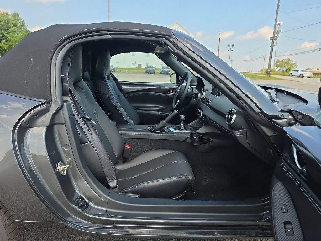 New 2026 MAZDA MX-5 Miata Grand Touring w/ Weather Package RWD image 10