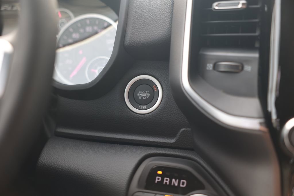 New 2026 RAM 1500 4x4 Crew Cab image 25