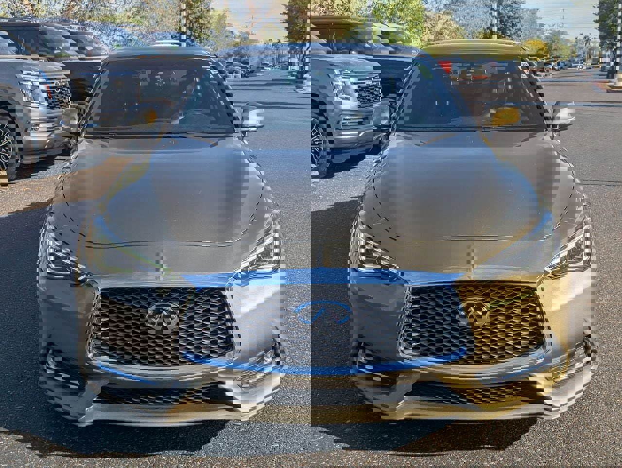 Certified 2018 INFINITI Q60 3.0t Luxe RWD image 9