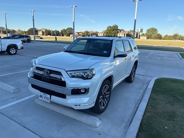 Used 2024 Toyota 4Runner Limited AWD/4WD image 2