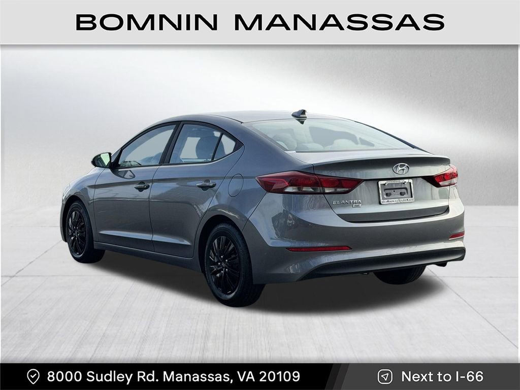 Used 2017 Hyundai Elantra SE FWD image 4