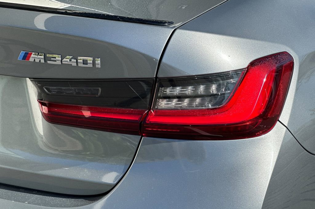 Used 2024 BMW M340i w/ Premium Package image 33