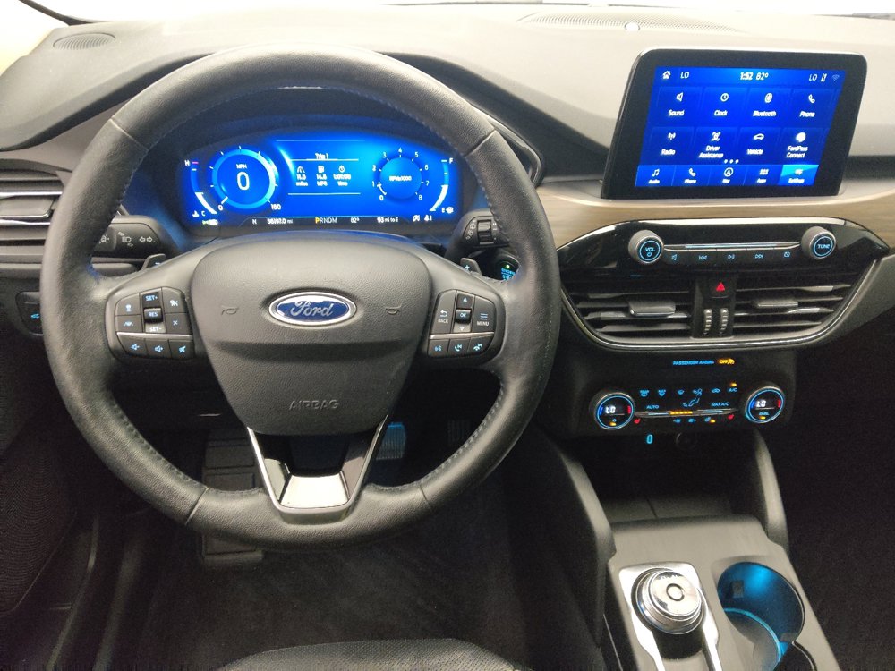 Used 2020 Ford Escape Titanium AWD/4WD image 22