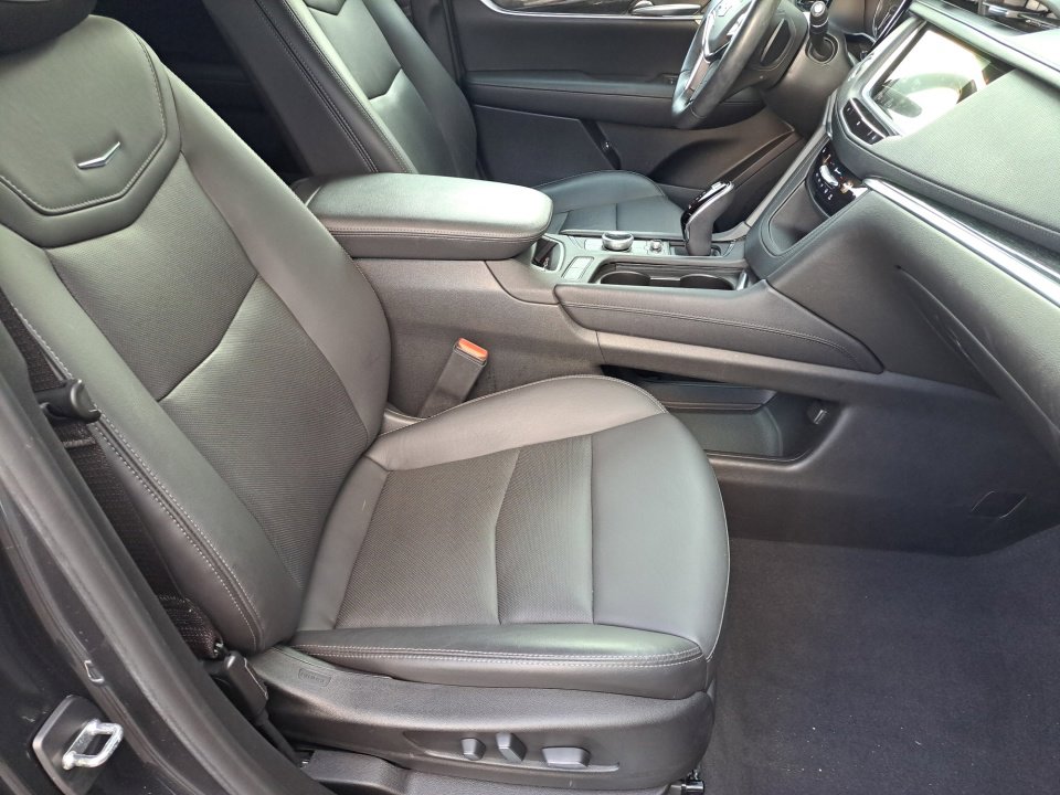 Certified 2021 Cadillac XT5 Premium Luxury image 15