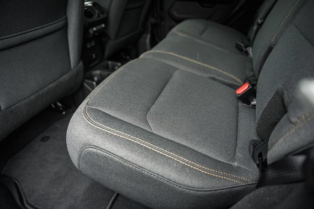 Used 2025 Jeep Wrangler Unlimited Sahara AWD/4WD image 40