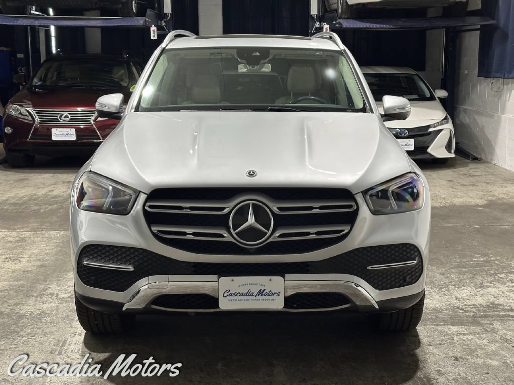 Used 2020 Mercedes-Benz GLE 350 4MATIC image 3