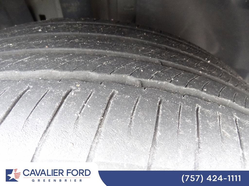 Used 2018 Ford Explorer Limited w/ Equipment Group 301A AWD/4WD image 14