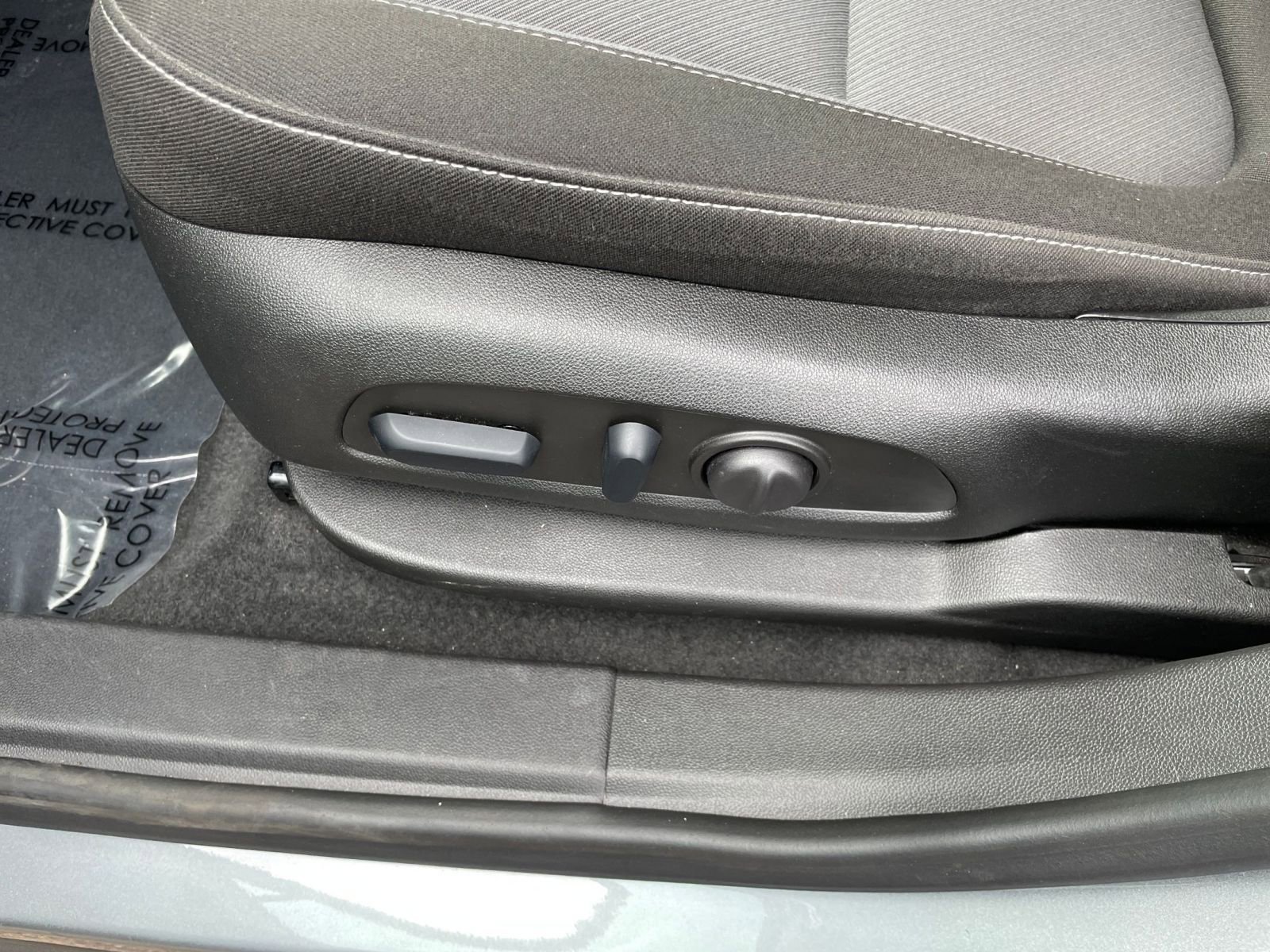 Used 2025 Chevrolet Blazer LT image 22