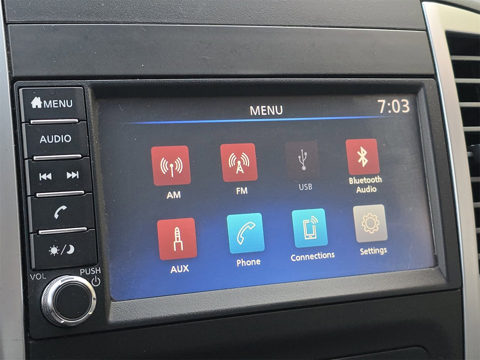 Used 2021 Nissan Frontier SV image 20