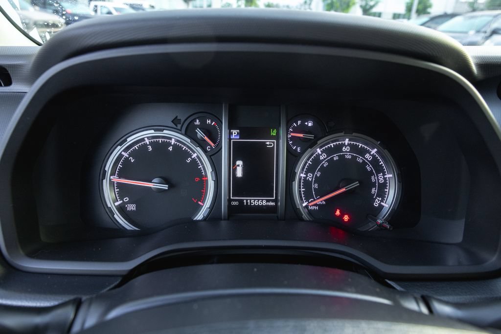 Used 2022 Toyota 4Runner TRD Off-Road Premium AWD/4WD image 16