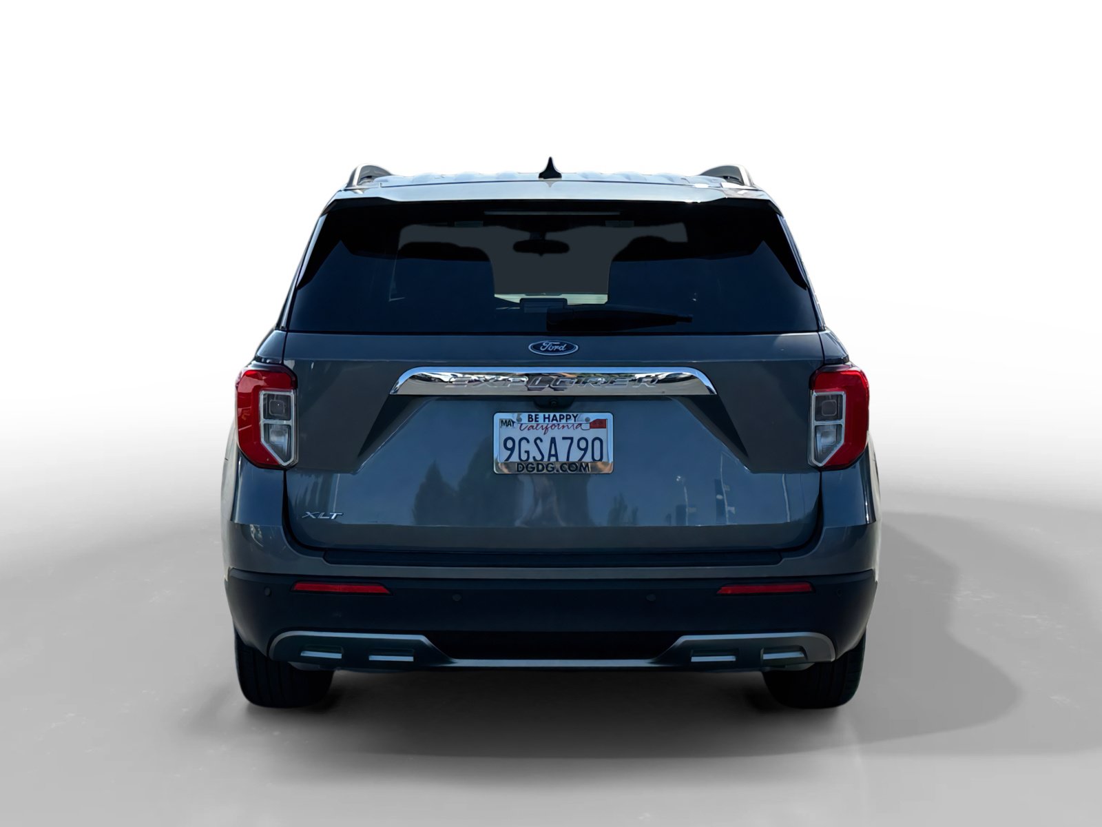 Certified 2023 Ford Explorer XLT w/ Equipment Group 202A RWD image 4