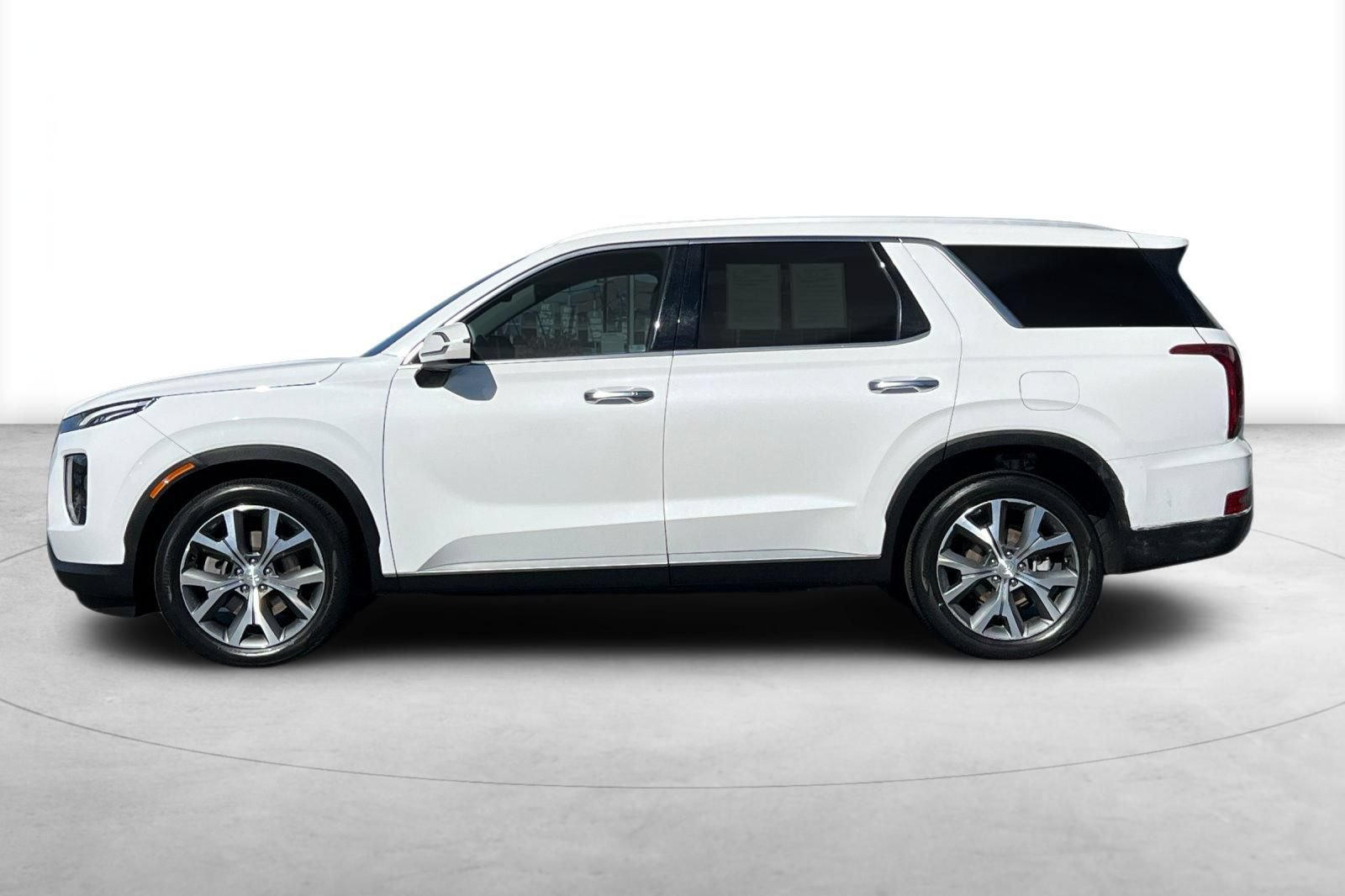Used 2022 Hyundai Palisade SEL w/ Convenience Package FWD image 3