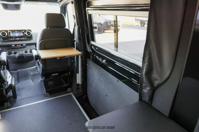 Used 2024 Mercedes-Benz Sprinter 2500 image 87