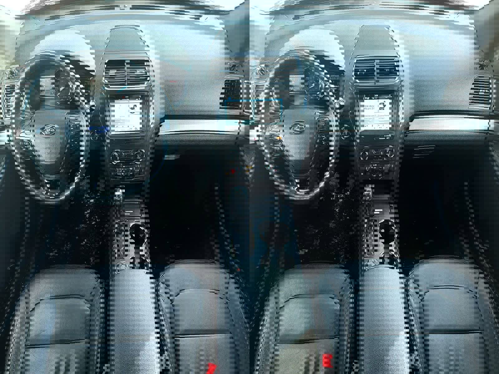 Used 2018 Ford Explorer XLT w/ Equipment Group 202A image 16