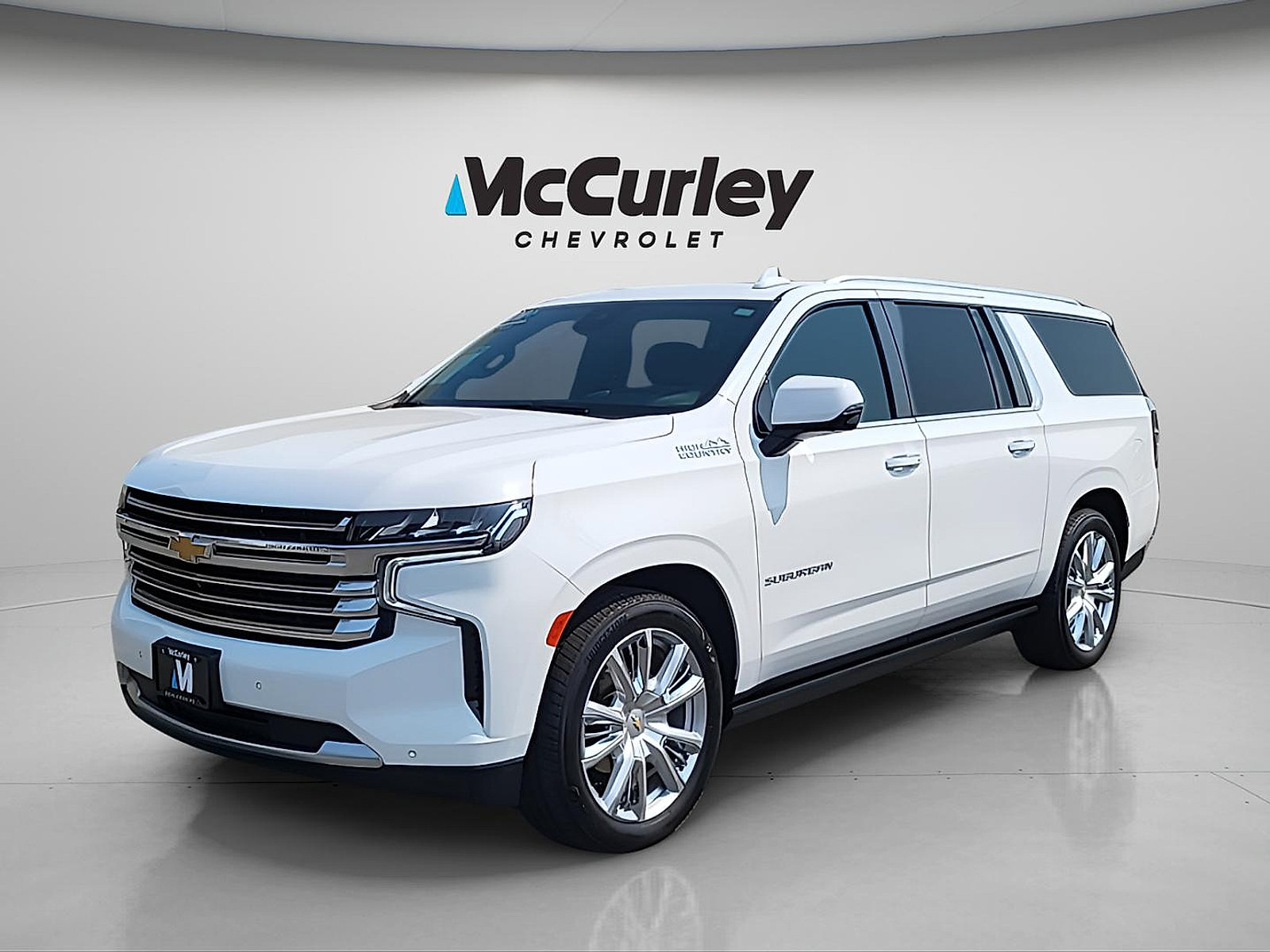 Used 2024 Chevrolet Suburban High Country AWD/4WD image 3