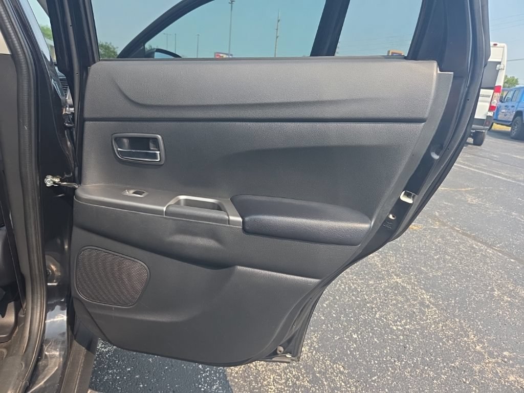 Used 2022 Mitsubishi Outlander Sport SE AWD/4WD image 25