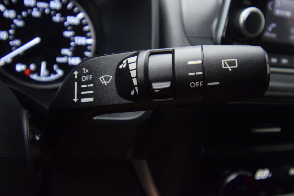 Used 2023 Nissan Rogue SV AWD/4WD image 30