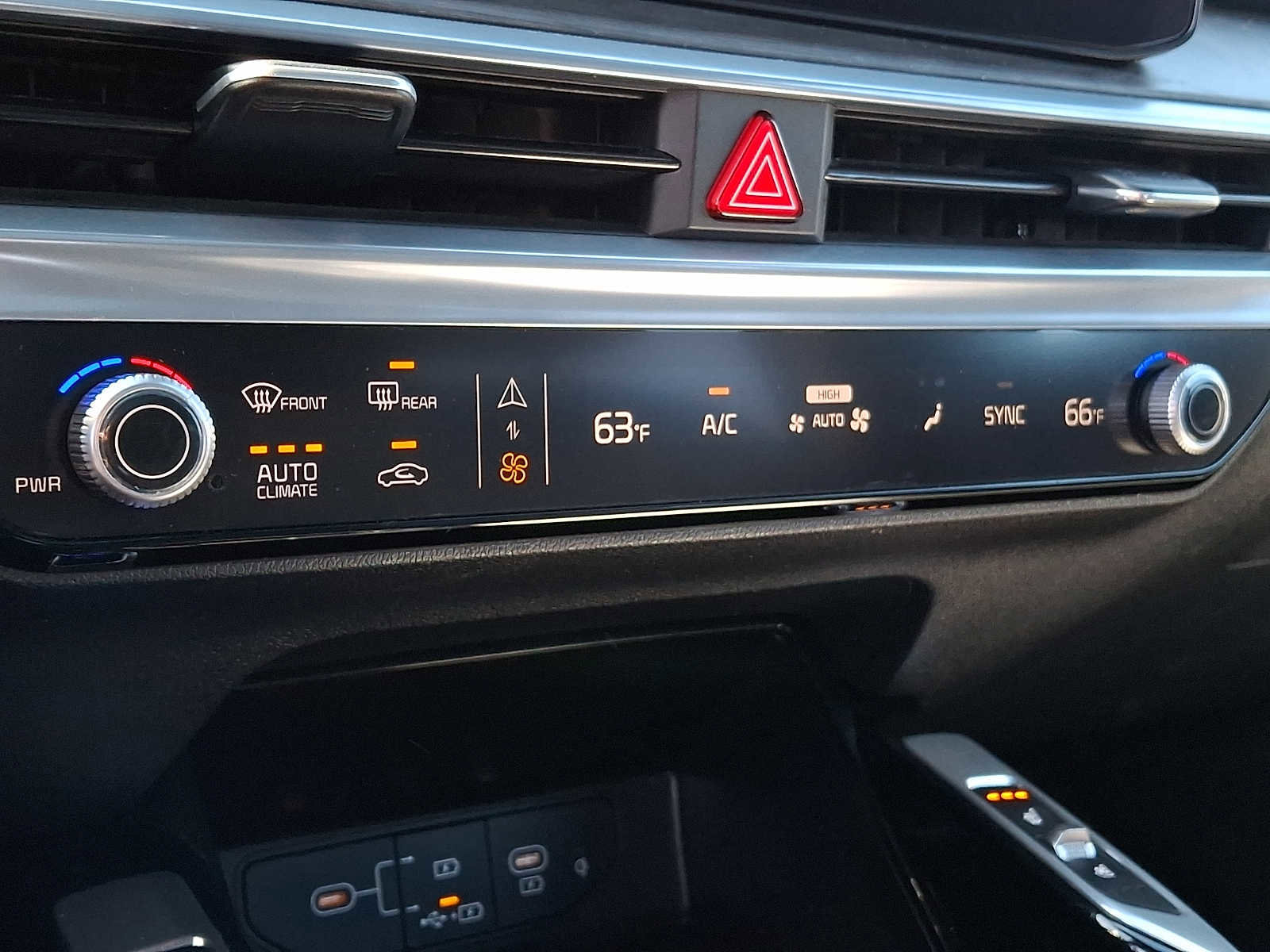 Used 2024 Kia Sorento SX Prestige image 12