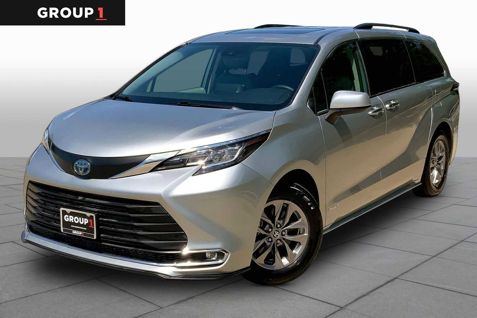 Used 2021 Toyota Sienna XLE video 1