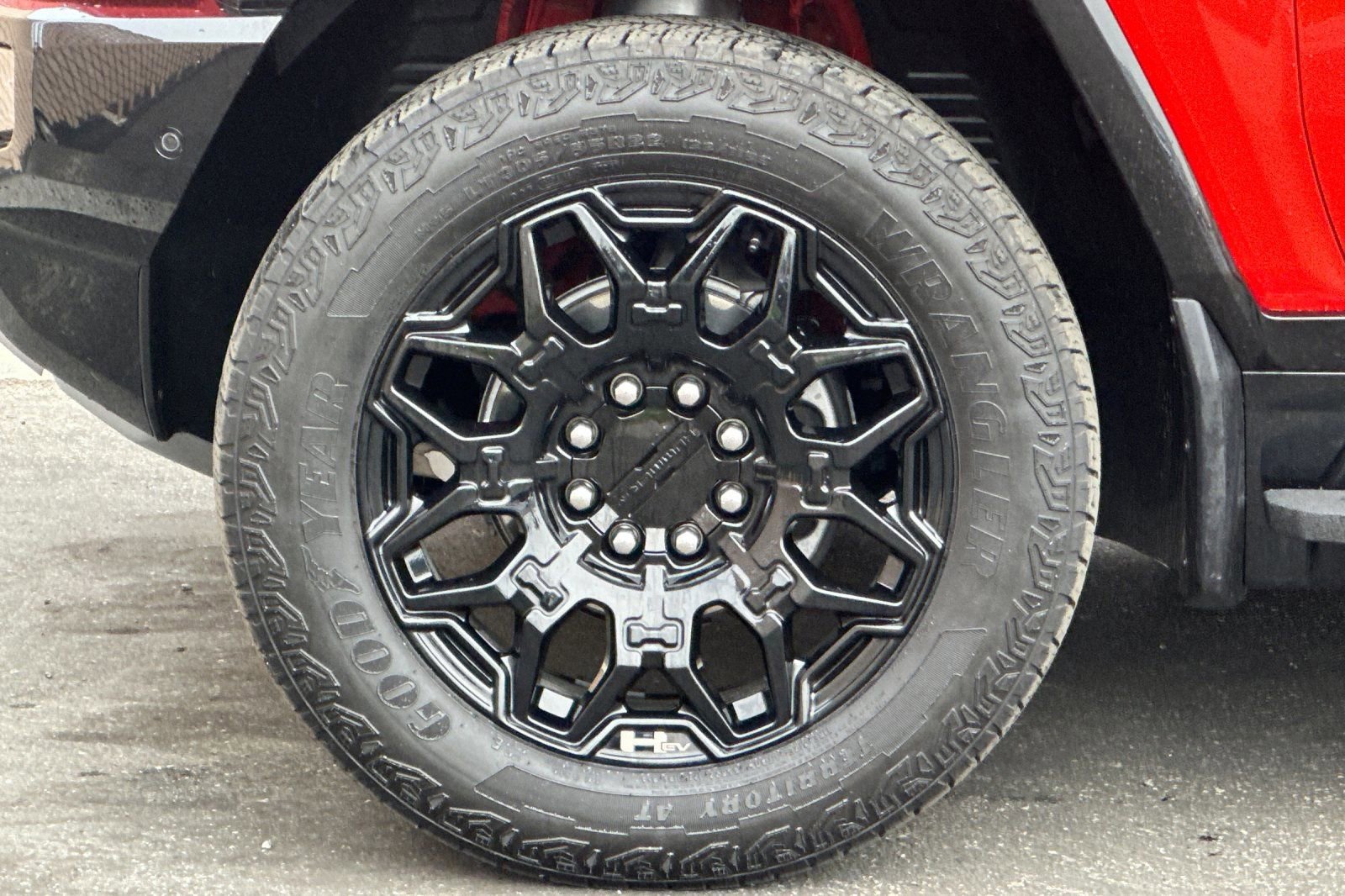 Certified 2025 GMC Hummer EV 2X image 27