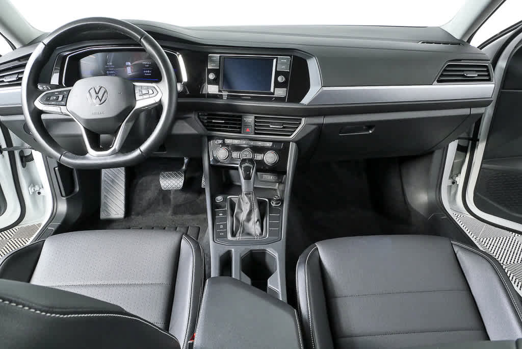Used 2023 Volkswagen Jetta SE image 20