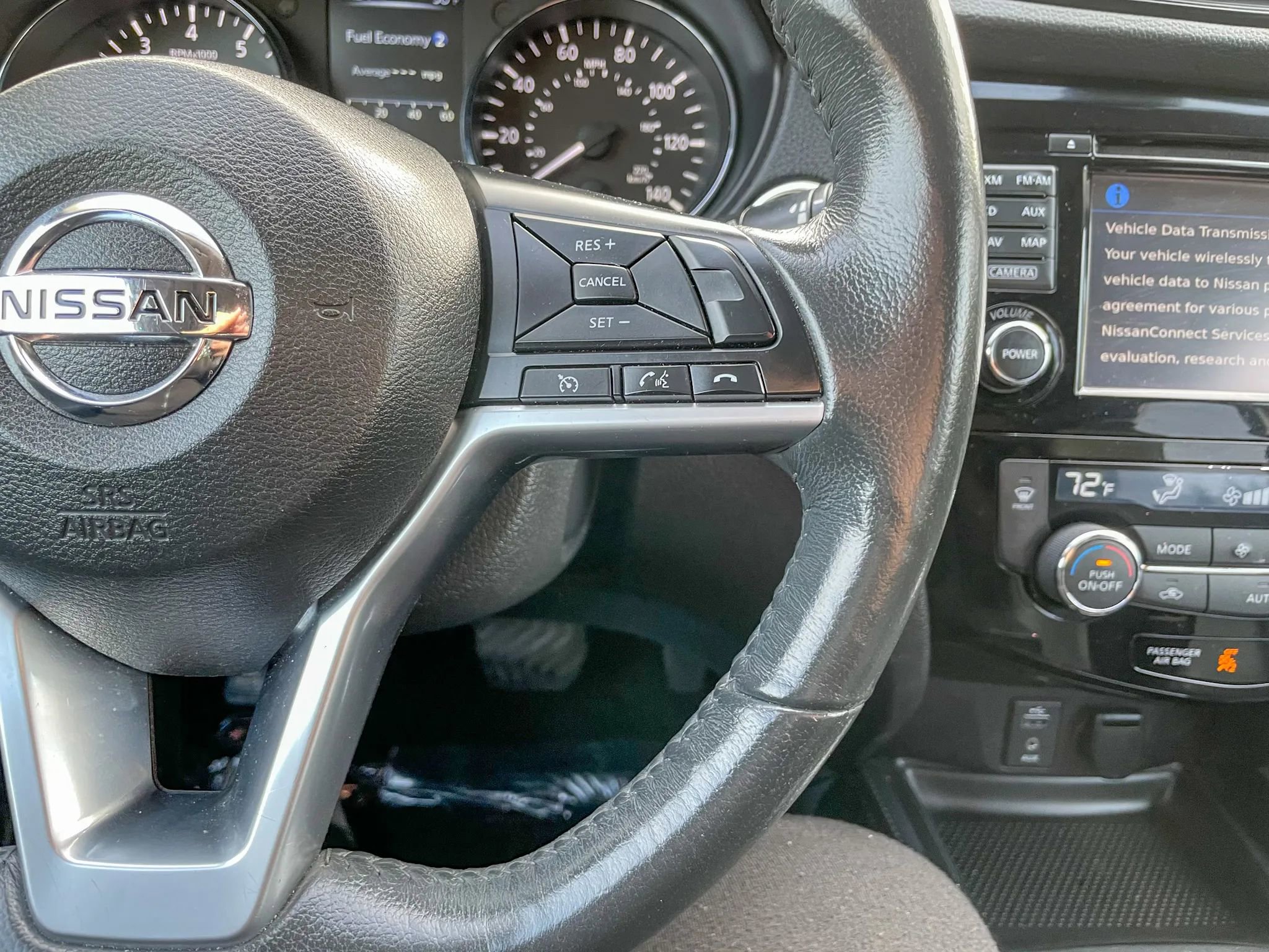 Used 2017 Nissan Rogue SL w/ SL Premium Package image 15