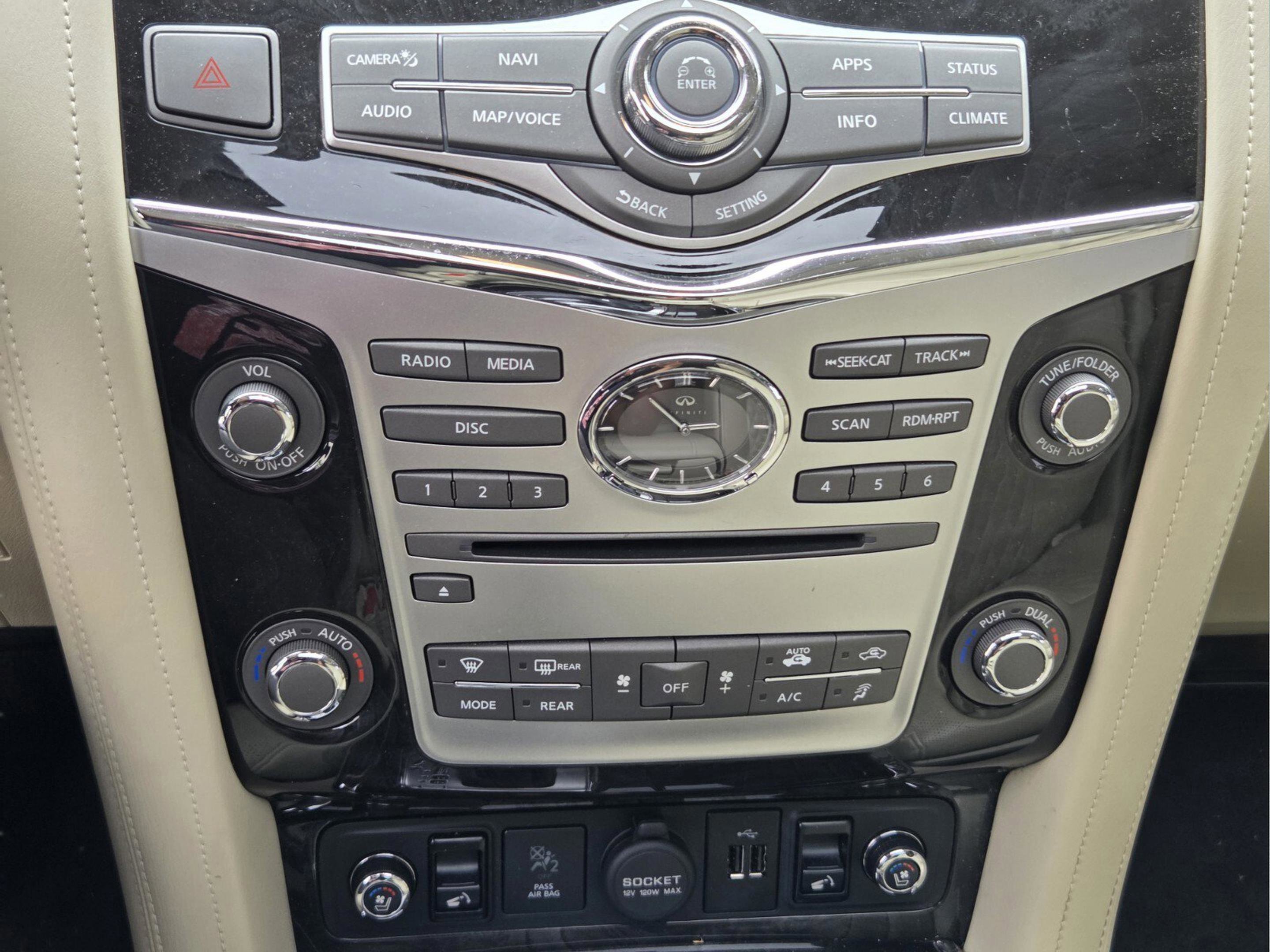 Used 2018 INFINITI QX80 4WD w/ Deluxe Technology Package image 11