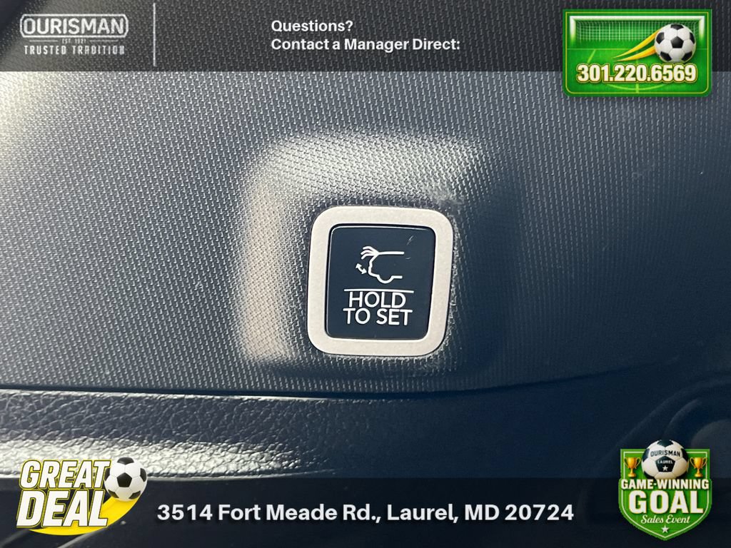 Used 2025 Jeep Grand Cherokee Altitude AWD/4WD image 20