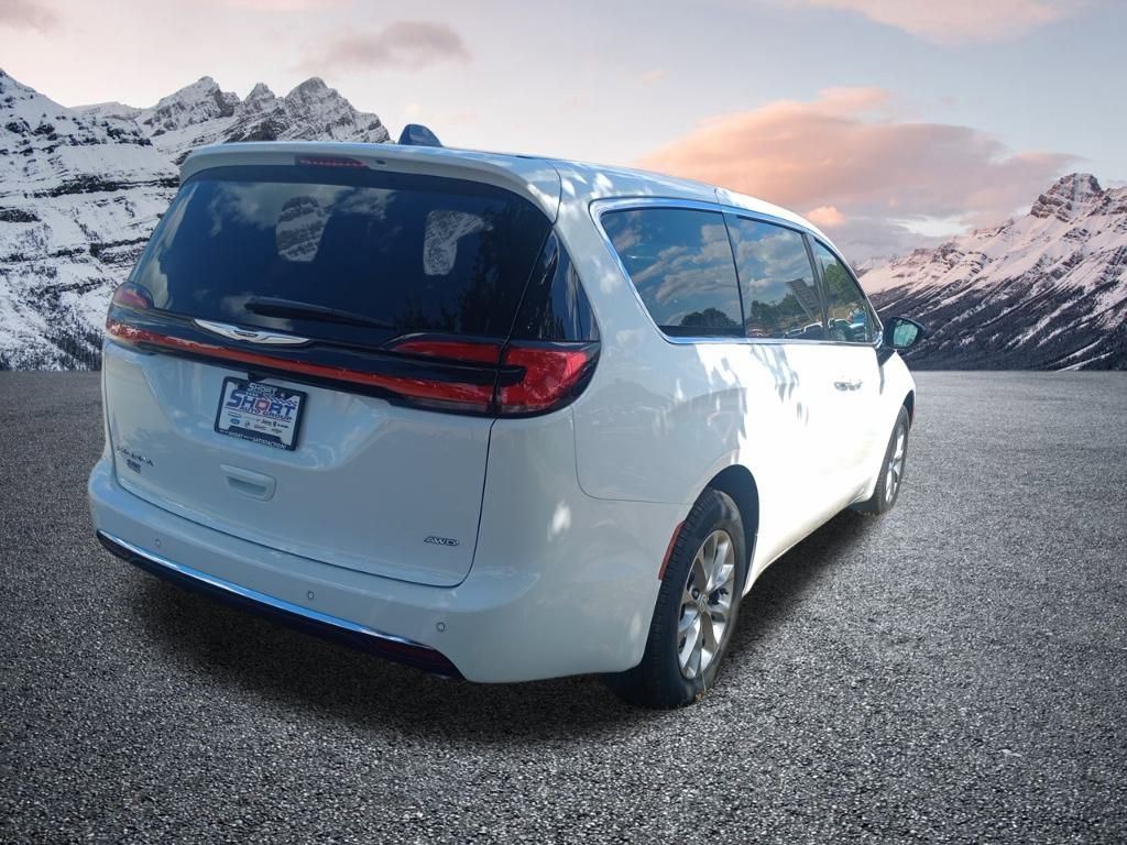 New 2026 Chrysler Pacifica Select image 5