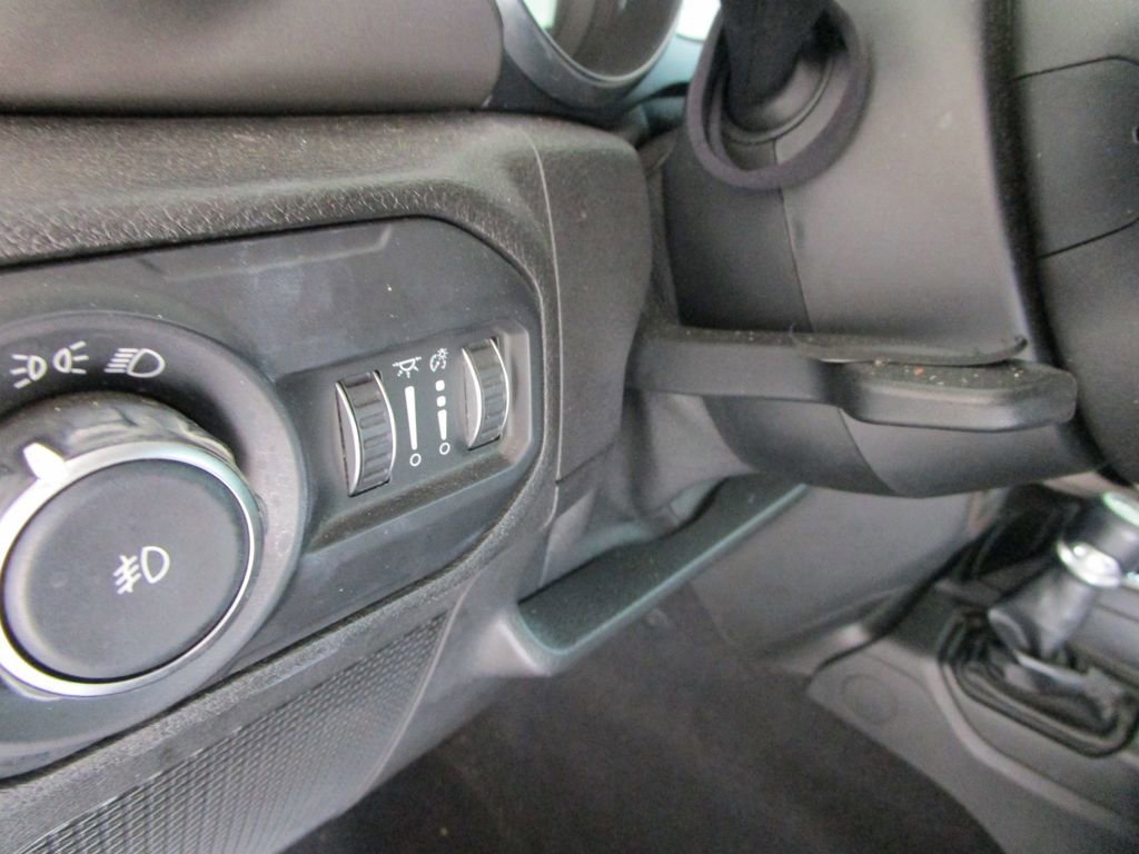 Used 2019 Jeep Wrangler Unlimited Sport image 19