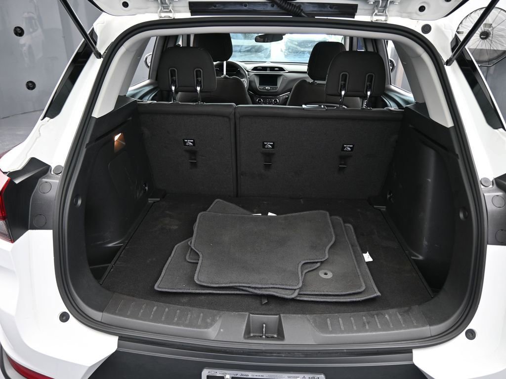 Certified 2023 Chevrolet TrailBlazer LT image 38