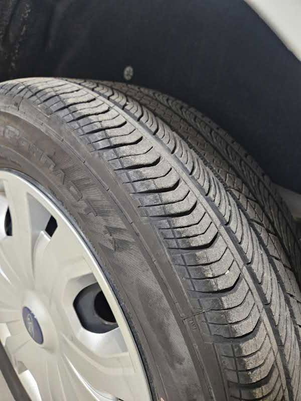 Used 2022 Ford Transit Connect XLT image 25