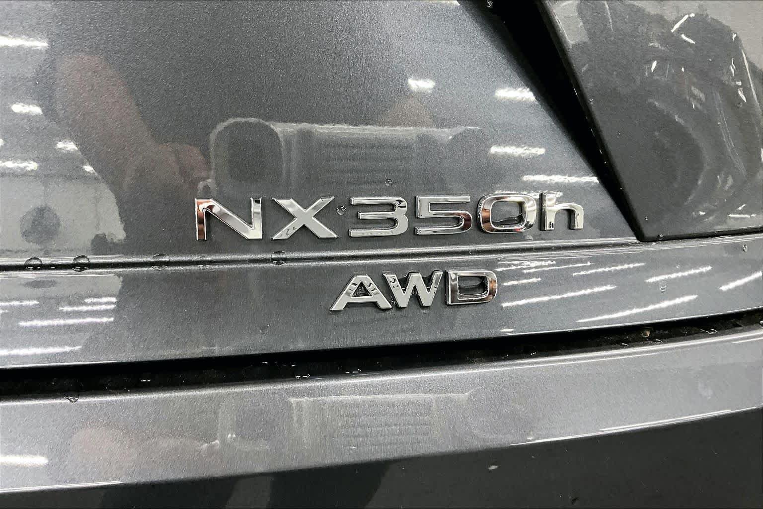 Used 2026 Lexus NX 350h AWD w/ Accessory Package (2T) image 10
