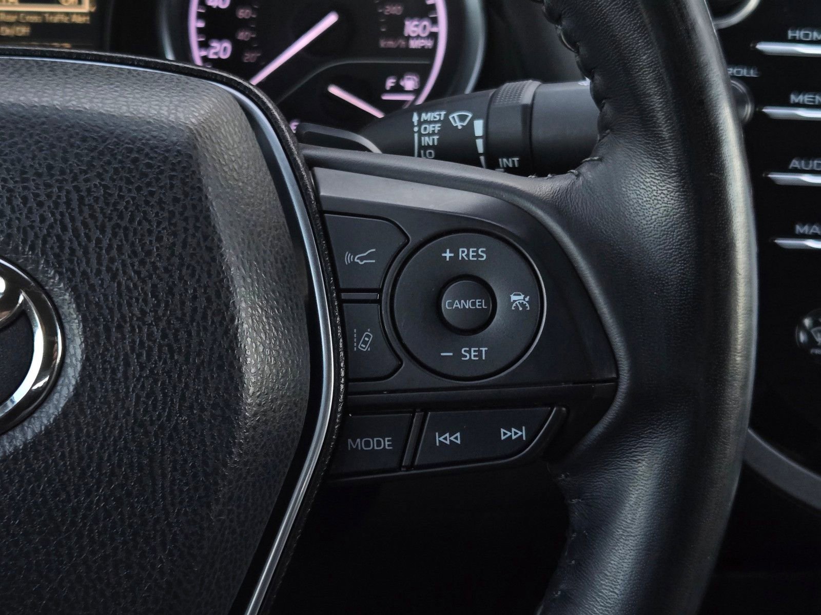 Used 2019 Toyota Camry SE w/ Audio Package image 18