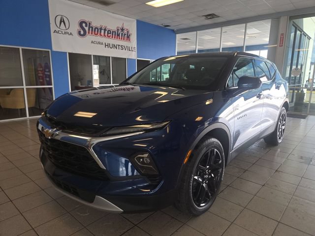 Used 2023 Chevrolet Blazer LT FWD video 1