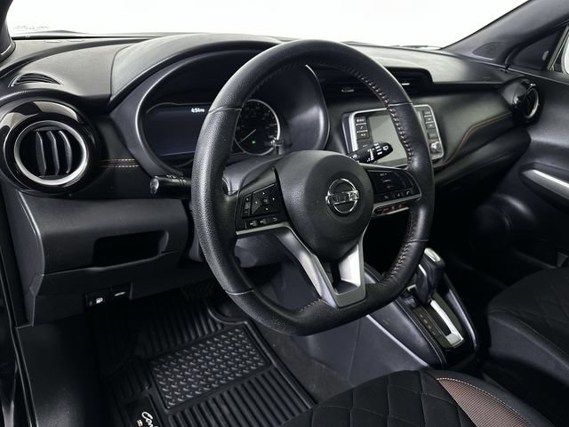 Used 2020 Nissan Kicks SR FWD image 10