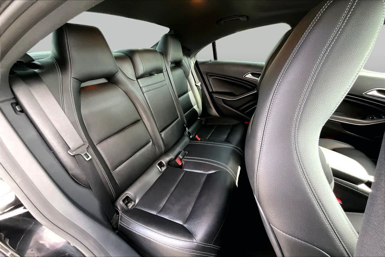 Used 2018 Mercedes-Benz CLA 250 image 18