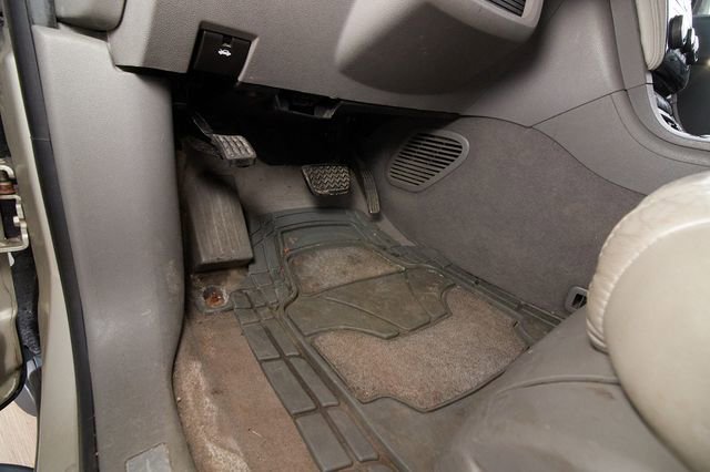 Used 2014 Chevrolet Traverse LTZ w/ LPO, 'HIT The Road' Package image 54