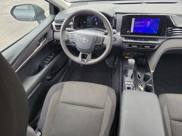 Used 2025 Toyota Camry LE FWD image 14