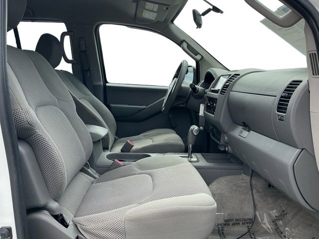 Used 2013 Nissan Frontier S image 17