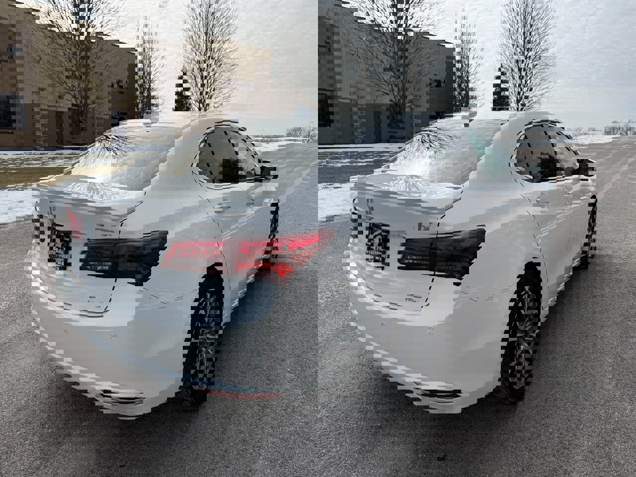 Used 2017 Acura TLX V6 SH-AWD w/ Advance Package image 6