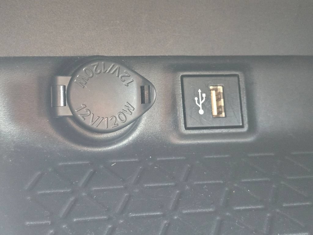 Certified 2025 Toyota RAV4 LE AWD/4WD image 28