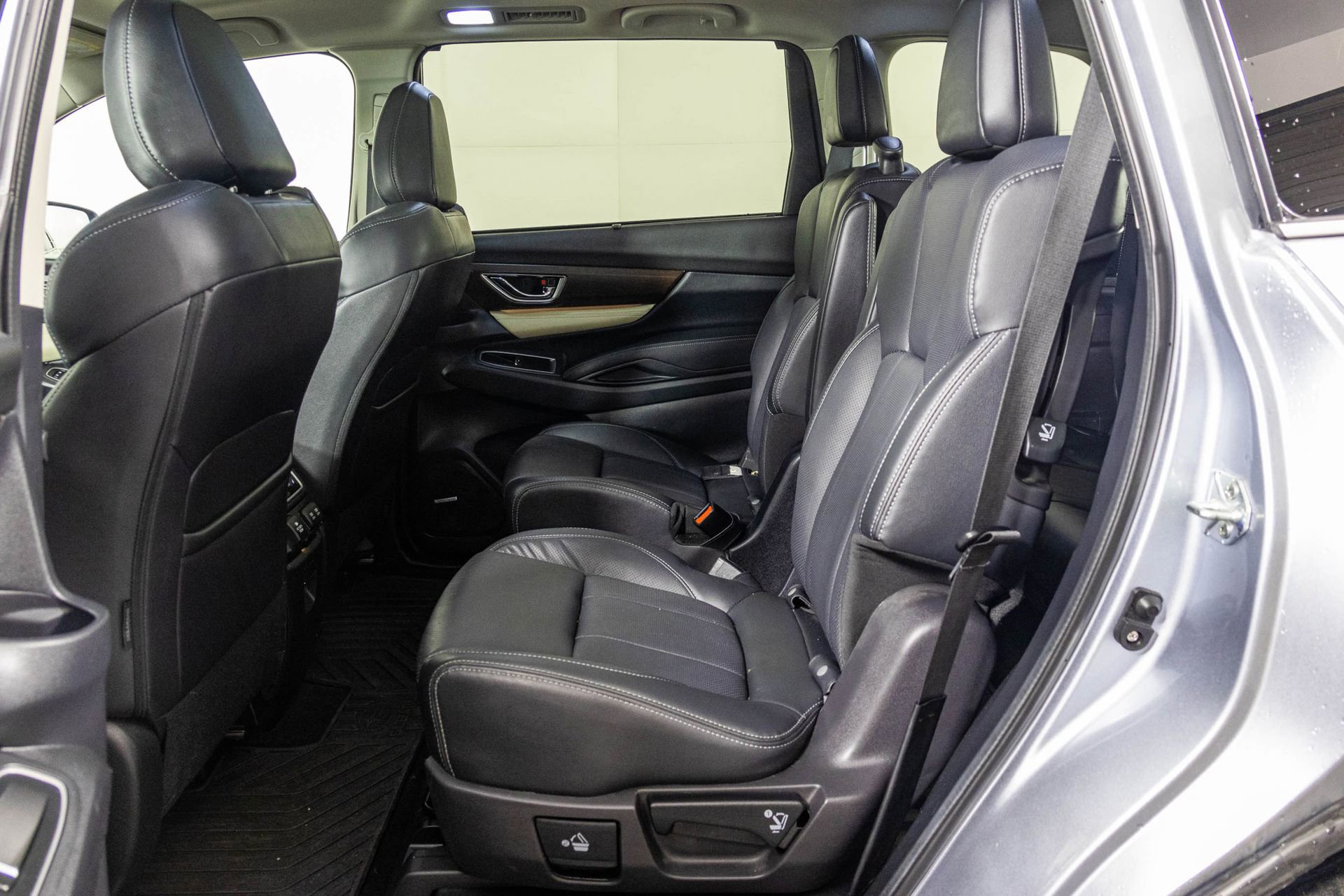 Used 2022 Subaru Ascent Touring image 43